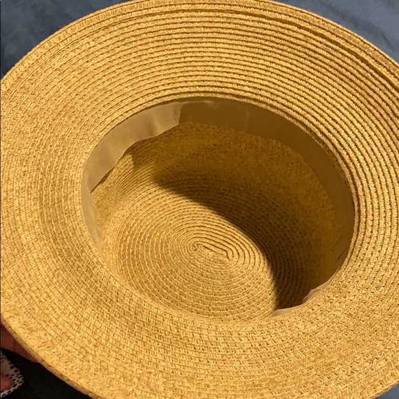 Straw hat - Picture 2 of 2